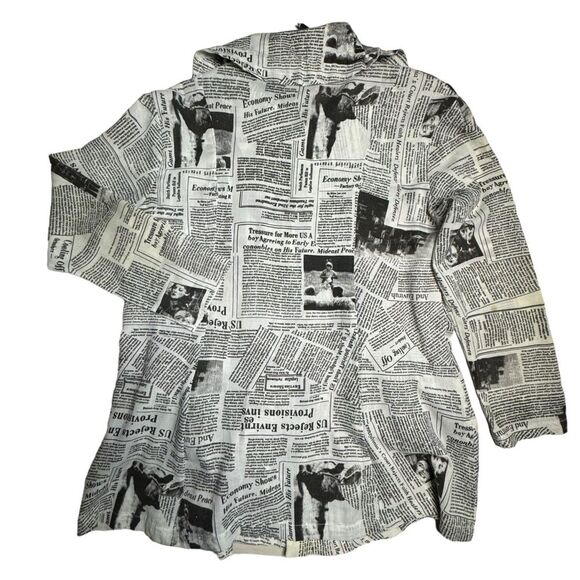 Sole Dione Studios Women's Black White Vintage Newspaper Print Jacket Size Small - Picture 3 of 9